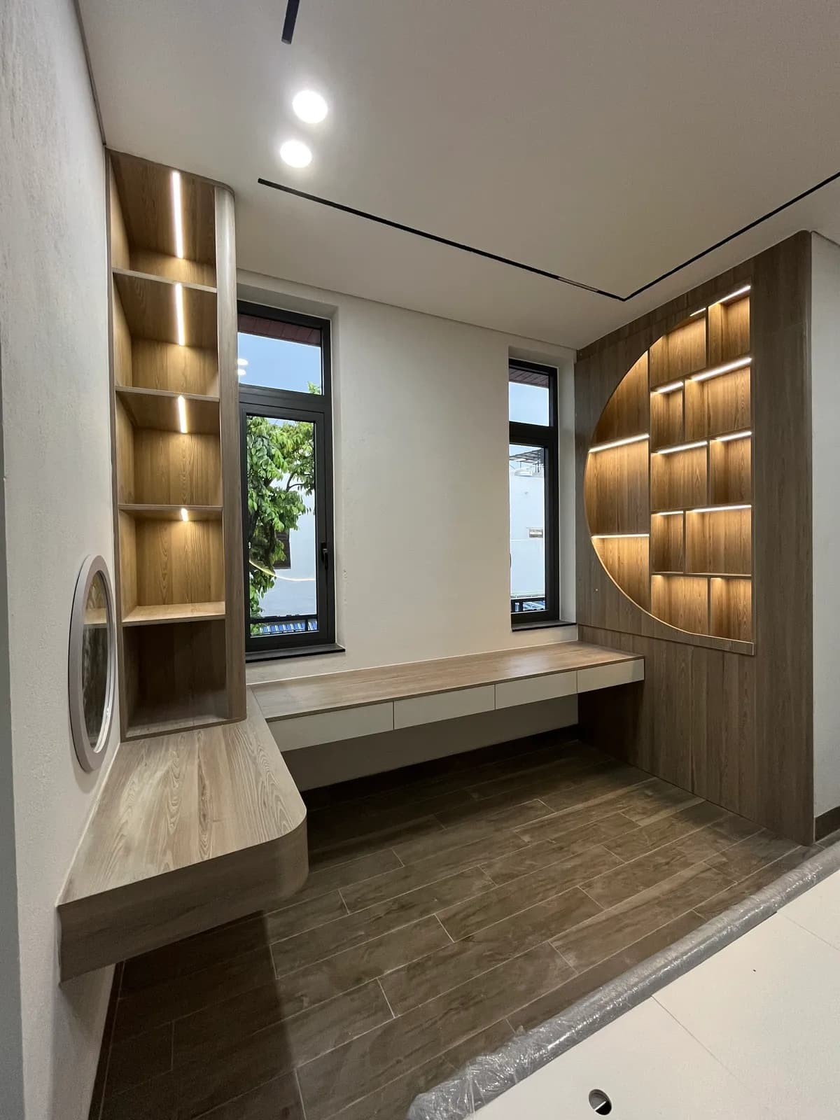 Modern bedrooms — platform beds & arched niches