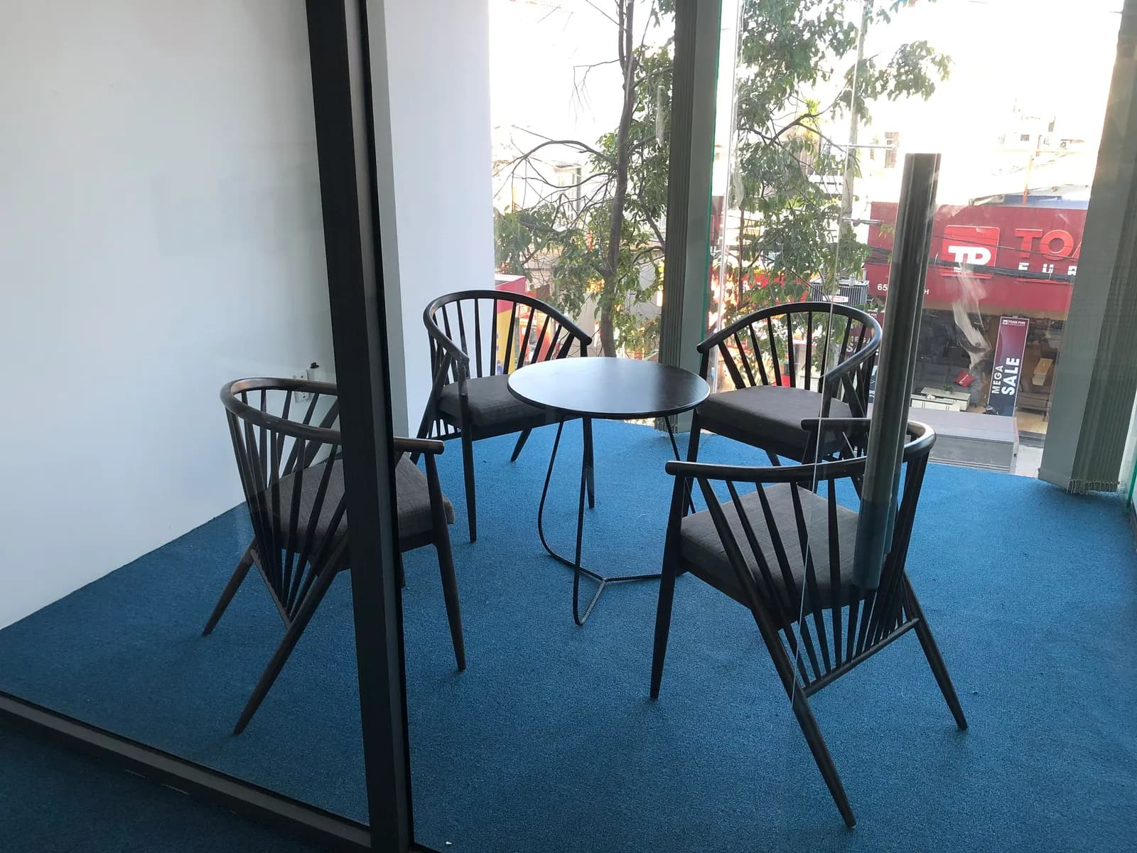 Văn phòng làm việc & khu tiếp khách — 3