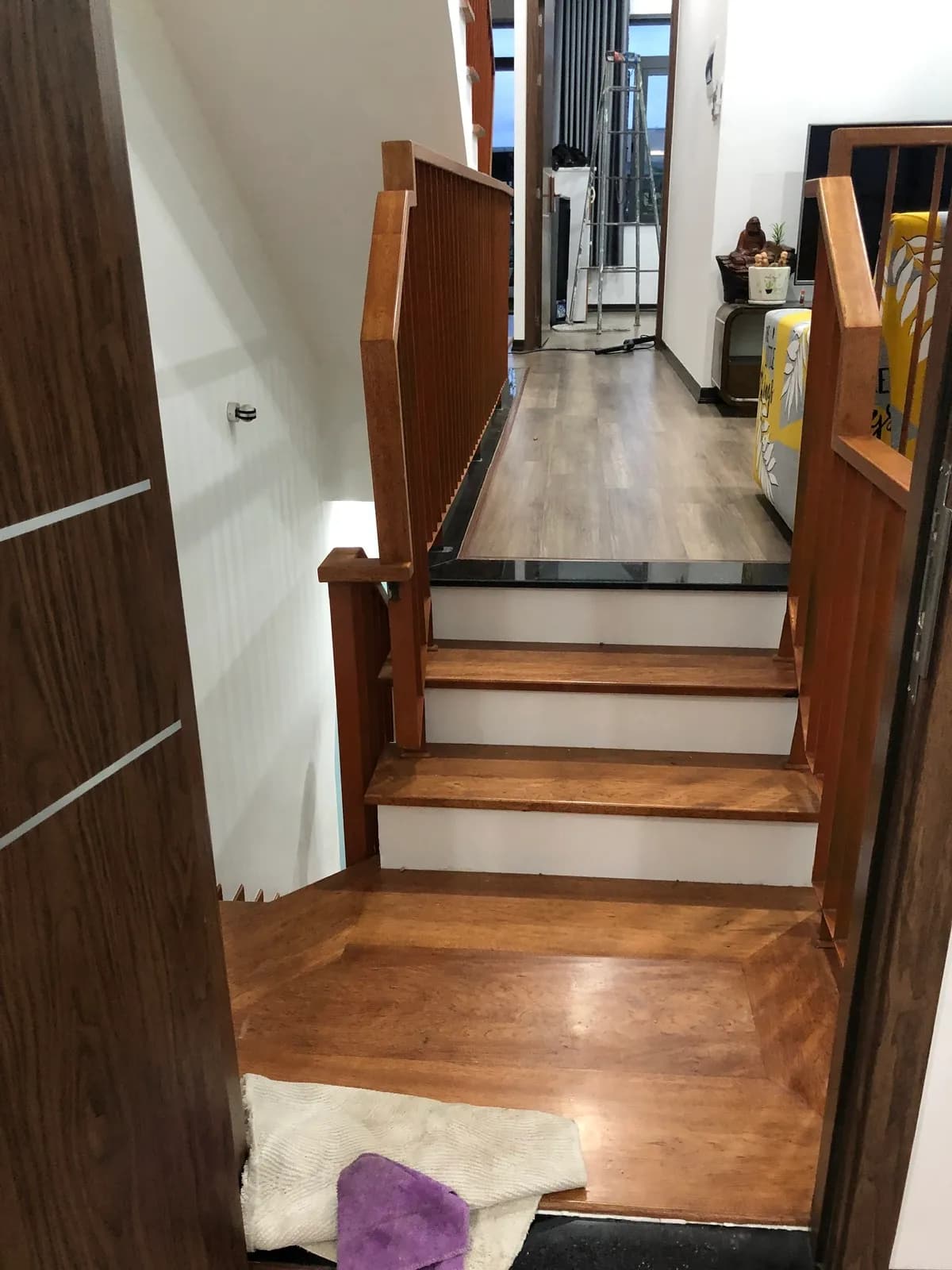 Modern townhouse — warm wood interior — 9